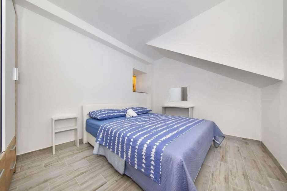 Kuca Za Odmor Megi Apartment Posedarje Luaran gambar