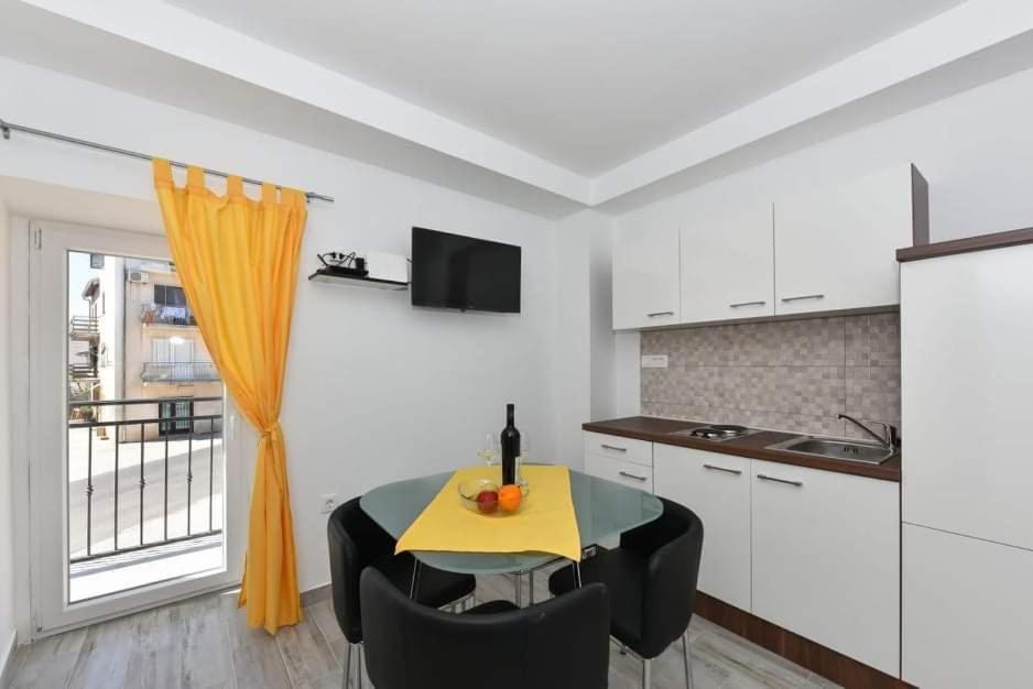 Kuca Za Odmor Megi Apartment Posedarje Luaran gambar