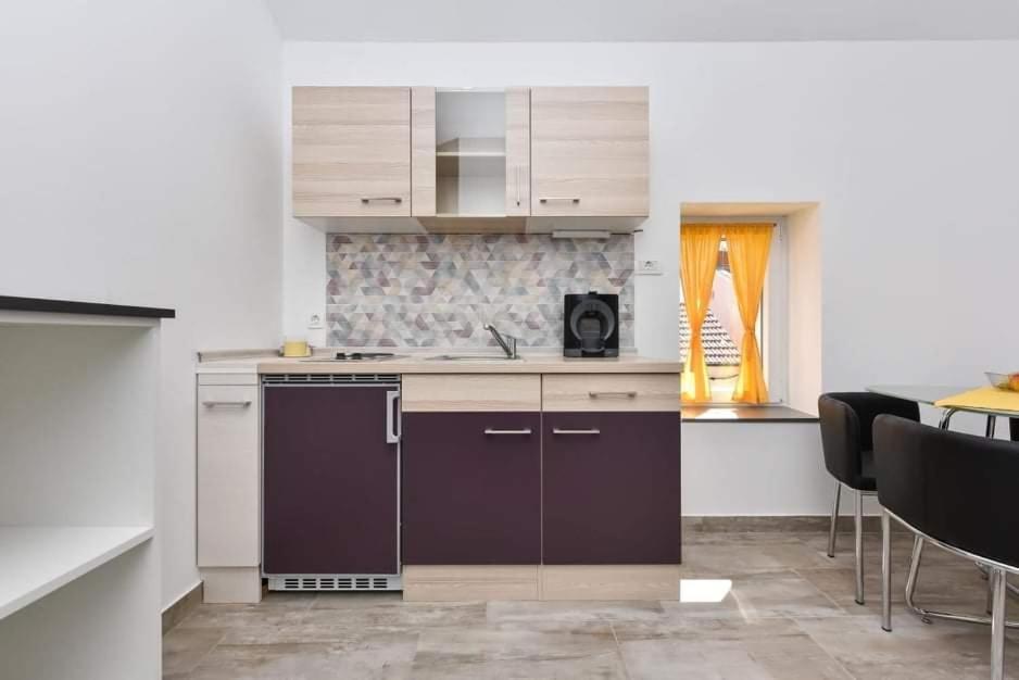 Kuca Za Odmor Megi Apartment Posedarje Luaran gambar